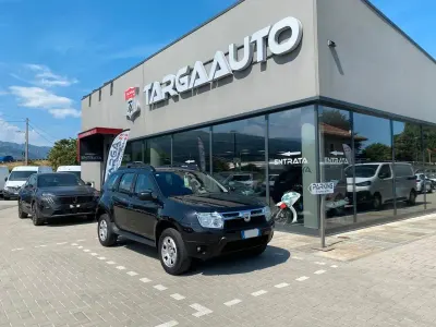Usata Dacia Duster Lauréate 107 CV (78 kW) 2011 Viola SUV
