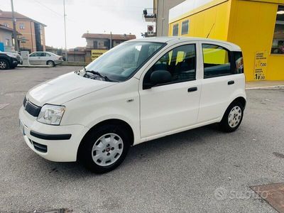 usata Fiat Panda 1.2 benzina neo patentati