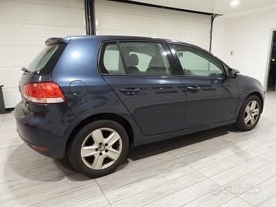 Usata VW Golf VI Highline 110 CV (80 kW) 2009 Blu Utilitaria