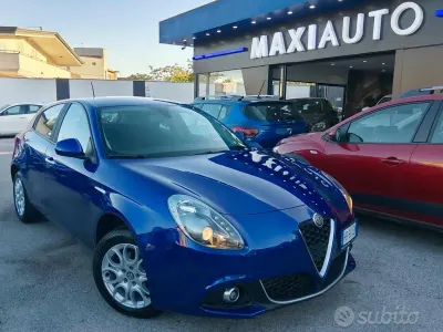 Second-hand Alfa Romeo Giulietta 120 CP (88 kW) 2019 Albastru Hatchback