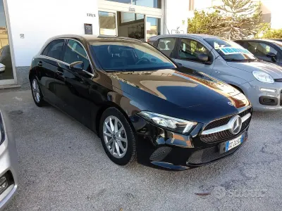 Usata Mercedes A180 Executive 116 CV (85 kW) 2020 Nero Berlina