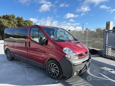 Usata Renault Trafic 134 CV (98 kW) 2006 Rosso Monovolume