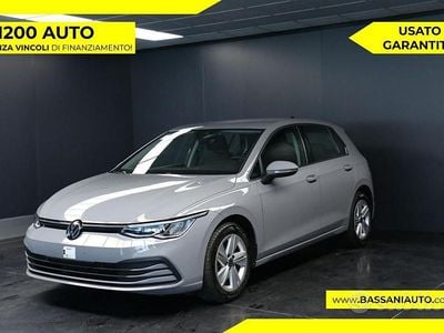 Usata VW Golf VIII Life 116 CV (85 kW) 2024 Grigio Berlina