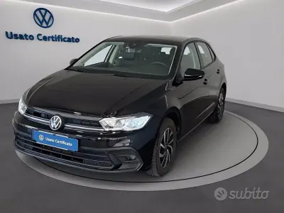 Usata VW Polo Life 95 CV (69 kW) 2025 Nero perla Utilitaria