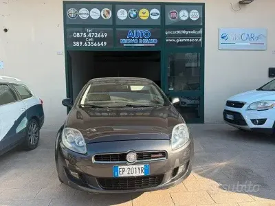 Usata Fiat Bravo Easy 105 CV (77 kW) 2013 Marrone Utilitaria