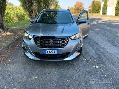 Usata Peugeot 2008 101 CV (74 kW) 2021 Grigio SUV