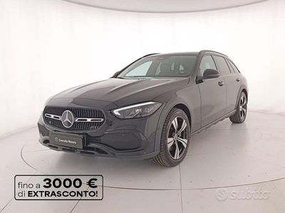 Usata Mercedes C220 Premium 200 CV (147 kW) 2022 Nero Station wagon