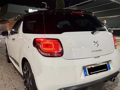 Usata Citroën DS3 68 CV (50 kW) 2014 Bianco Berlina