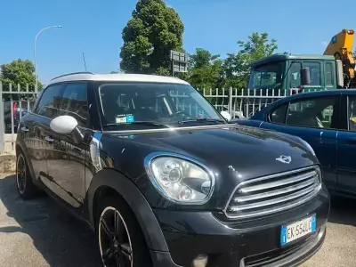 Usata Mini Cooper D Countryman 111 CV (81 kW) 2011 Nero SUV