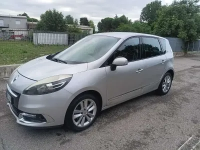 Usata Renault Scénic III XMOD 110 CV (80 kW) 2013 Other Monovolume