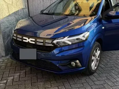 Usata Dacia Sandero 90 CV (66 kW) 2023 Blu Berlina