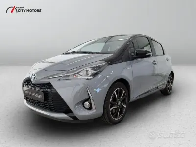 Second-hand Toyota Yaris Hybrid Style 101 CP (74 kW) 2018 Alb Berlinǎ