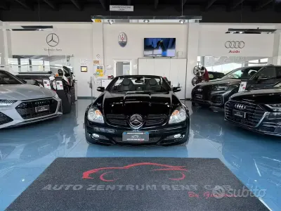 Usado Mercedes SLK200 163 CV (119 kW) 2007 Negro Descapotable