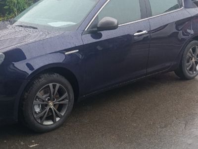 Usata Alfa Romeo Giulietta 170 CV (125 kW) 2012 Blu Utilitaria