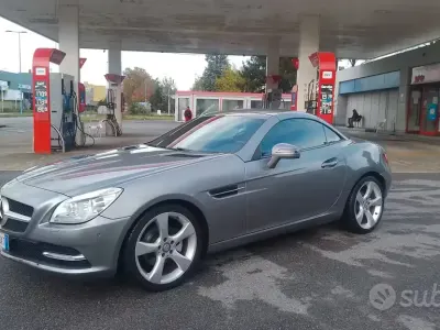 Usado Mercedes SLK200 184 CV (135 kW) 2013 Gris Descapotable
