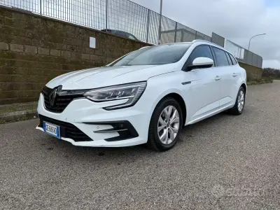 Occasion Renault Mégane GrandTour 116 PK (85 kW) 2021 Wit Stationwagen