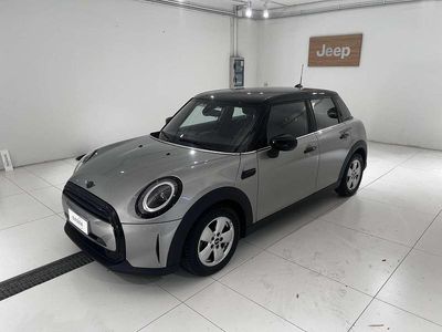 Argento Usata 2023 Mini Cooper Essential Utilitaria | 24.500 € (Buon prezzo)