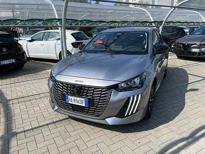 Usata Peugeot 208 Allure 102 CV (75 kW) 2025 Grigio Utilitaria