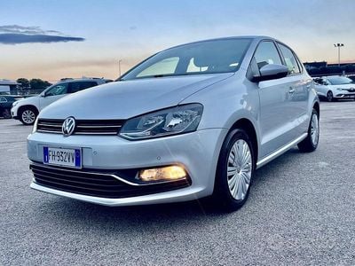 Usata VW Polo Comfortline 90 CV (66 kW) 2017 Argento Berlina