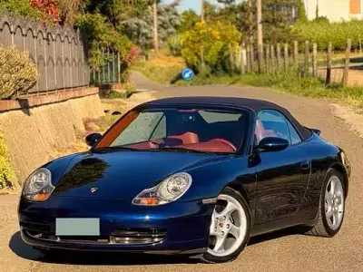Usata Porsche 911 Carrera Cabriolet 320 CV (235 kW) 2001 Bluazzurro Cabrio