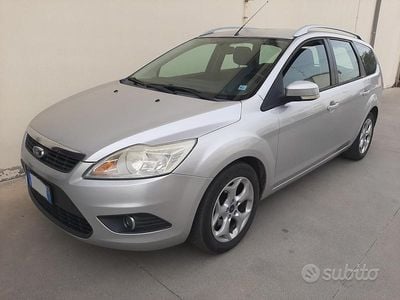 Usata Ford Focus 145 CV (106 kW) 2009 Grigio Station wagon