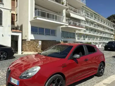 Usata Alfa Romeo Giulietta Tech Edition 120 CV (88 kW) 2019 Utilitaria