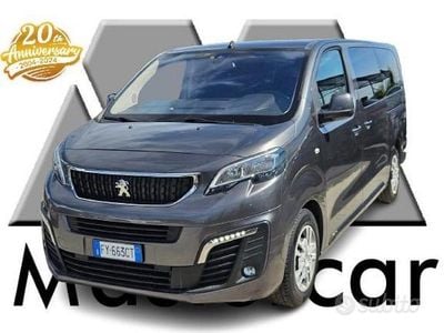 Begagnad Peugeot Traveller Business-Line 150 HK (110 kW) 2019 Grå Minibuss