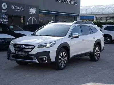 Nuova Subaru Outback Premium 175 CV (128 kW) 2026 Bianco Station wagon