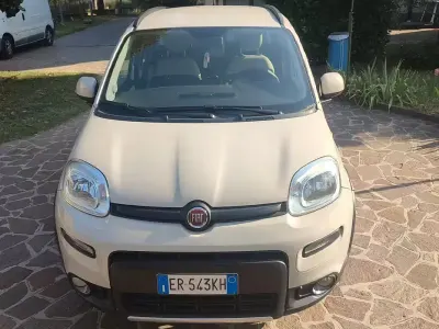 Usata Fiat Panda 4x4 75 CV (55 kW) 2013 Utilitaria