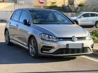 Usata VW Golf VII R 150 CV (110 kW) 2016 Berlina