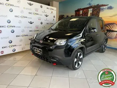 Usata Fiat Panda Cross Cross 69 CV (50 kW) 2024 Nero Utilitaria