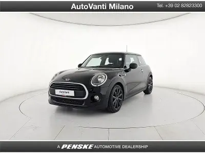 Usata Mini ONE 102 CV (75 kW) 2018 Nero Utilitaria