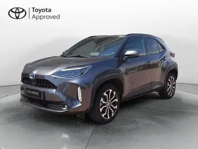 Usata Toyota Yaris Cross Trend 116 CV (85 kW) 2023 Grigio SUV
