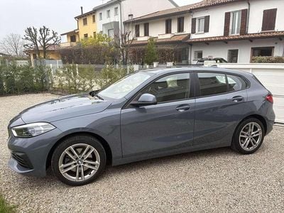 Usata BMW 118 M Sport 136 CV (100 kW) 2020 Blu/azzurro Utilitaria