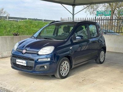 Usata Fiat Panda Lounge 75 CV (55 kW) 2014 Blu Utilitaria