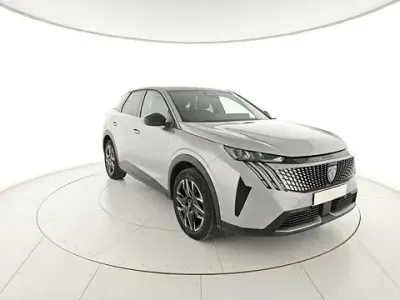 Usata Peugeot 3008 Allure 136 CV (100 kW) 2025 Argento SUV