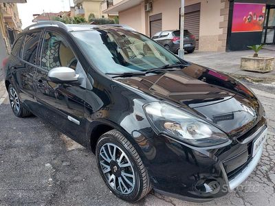 Usata Renault Clio GrandTour Dynamique 90 CV (66 kW) 2012 Nero Station wagon