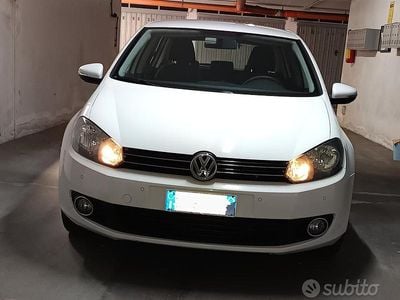 Usata VW Golf VII Comfortline 105 CV (77 kW) 2012 Bianco Berlina