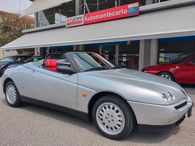Usata Alfa Romeo Spider 192 CV (141 kW) 1997 Argento met. Cabrio