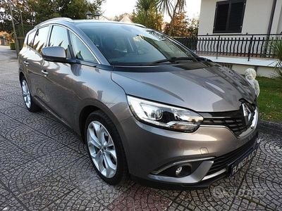 Usata Renault Grand Scénic IV 110 CV (80 kW) 2017 Grigio Monovolume