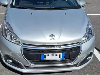 Usata Peugeot 208 Active 82 CV (60 kW) 2016 Grigio Utilitaria