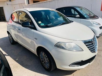 usata Lancia Ypsilon 1.2 69 CV 5 porte GPL Ecochic Silve