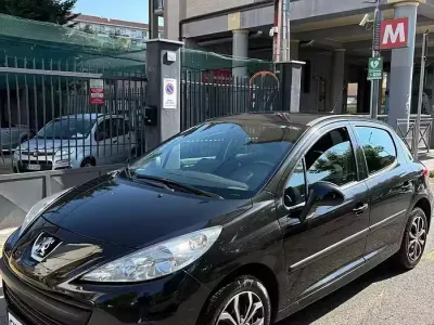 Brugt Peugeot 207 73 HK (53 kW) 2010 Sort Sedan