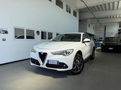 Usata Alfa Romeo Stelvio Executive 210 CV (154 kW) 2019 Bianco SUV