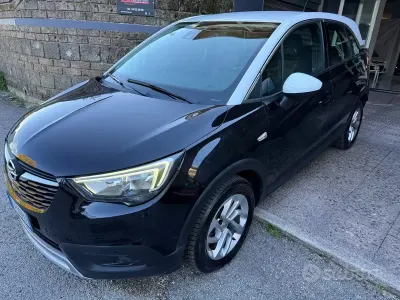 Usata Opel Crossland X 120 CV (88 kW) 2019 Nero SUV