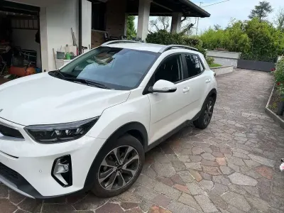 Usata Kia Stonic Style 101 CV (74 kW) 2023 SUV