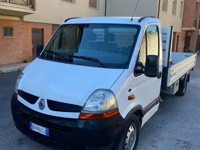 Usata Renault Master 120 CV (88 kW) 2009 Bianco