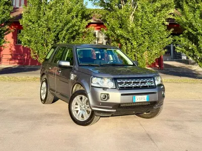 Usata Land Rover Freelander 2 HSE 190 CV (139 kW) 2014 Metalizzato SUV