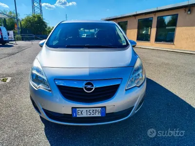 Usata Opel Meriva 110 CV (80 kW) 2011 Grigio Monovolume