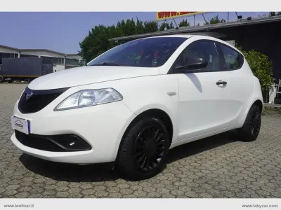 Usata Lancia Ypsilon S 69 CV (50 kW) 2020 Bianco